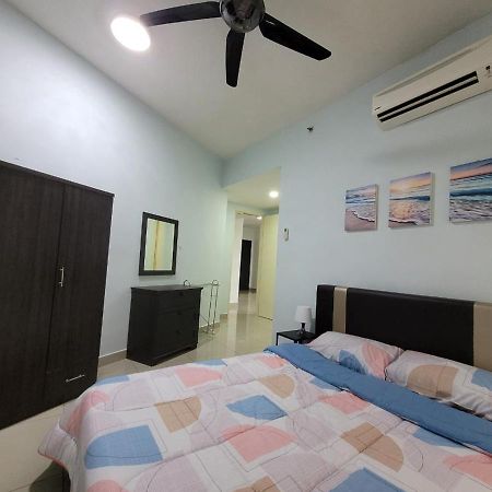 סרי קמבאנגן Homestay D'Univ 360 Place מראה חיצוני תמונה